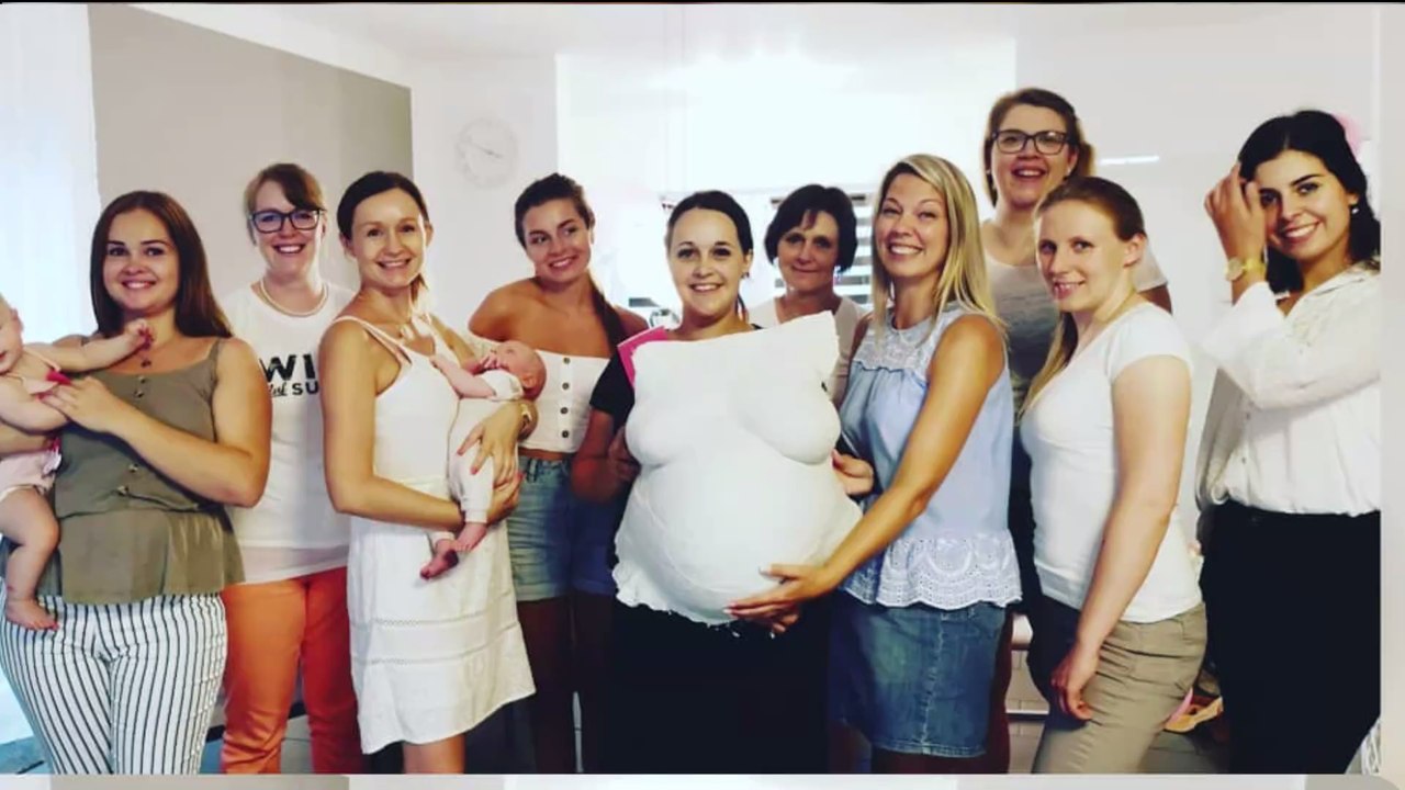 Gipt's das echt? Diese Frau fertigt Hundebesitzern ein besonderes Souvenir aus Gips an