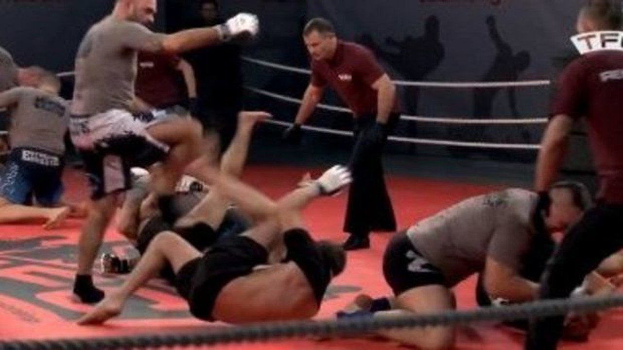 MMA: Lernen Sie Team Fighting kennen, den gewalttätigste Sport der Welt