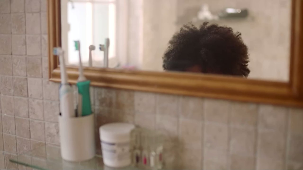 Toilettenspülung, Kissen, Zahnbürste: Diese ekligen Alltagsfehler machen wir alle