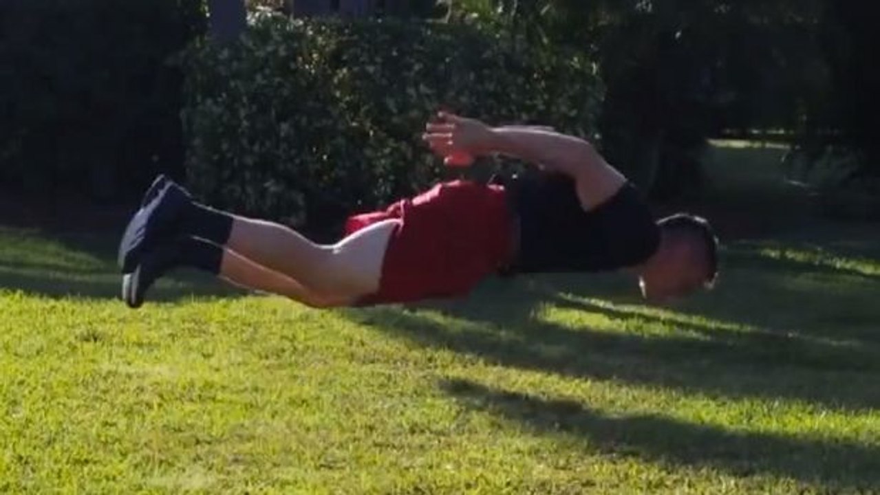 Programm: 21 Übungen für explosivere liegestützen