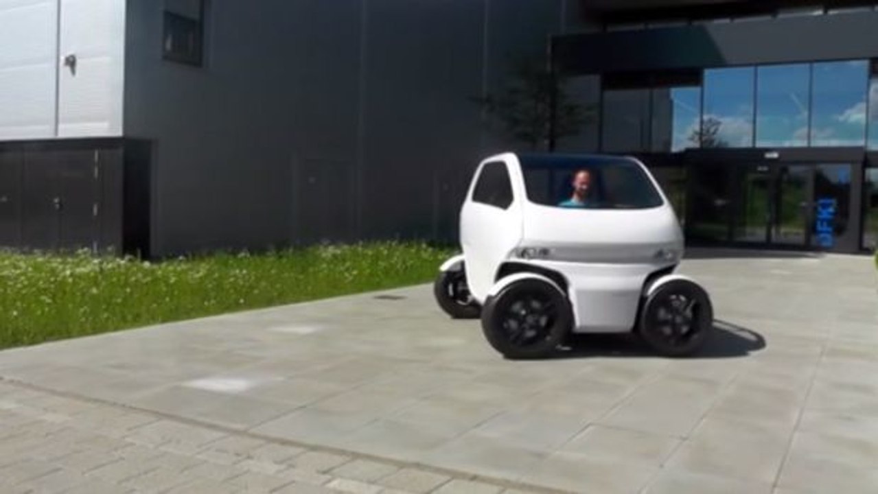 EO 2 Car: Der elektrische Großstadtbewohner, mit der Fähigkeit sich jeder Gegebenheit anzupassen