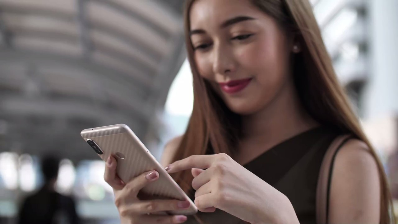 Hast du schon einen Finsta? Wir stellen dir den besten Trick vor, um unbemerkt auf Instagram zu stalken