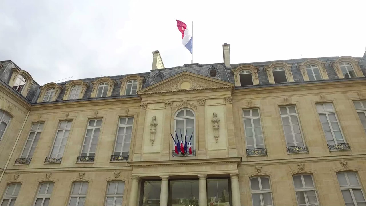 5.200 Euro pro Monat: Gibt Brigitte Macron zu viel Geld für ihre Schönheit aus?