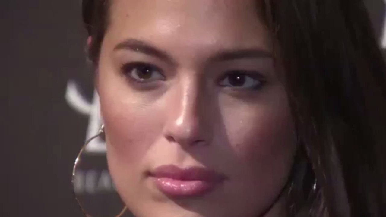 Ashley Graham feiert ihren Körper auf TikTok: Mit der Reaktion ihrer Fans hätte sie nie gerechnet