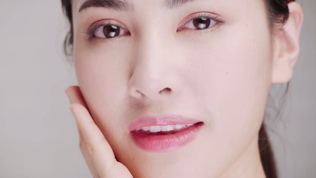 Junge Mutter geht 3 Monate lang ins Solarium: Dann macht sie eine schreckliche Entdeckung