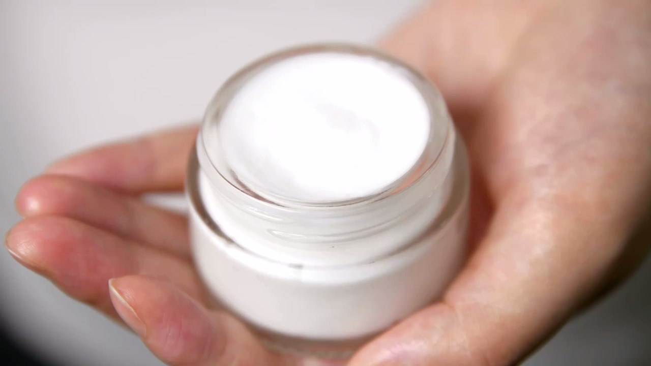 Influencer-Fail: Ex-GNTM-Kandidatin macht Werbung für eine Creme, die es gar nicht gibt