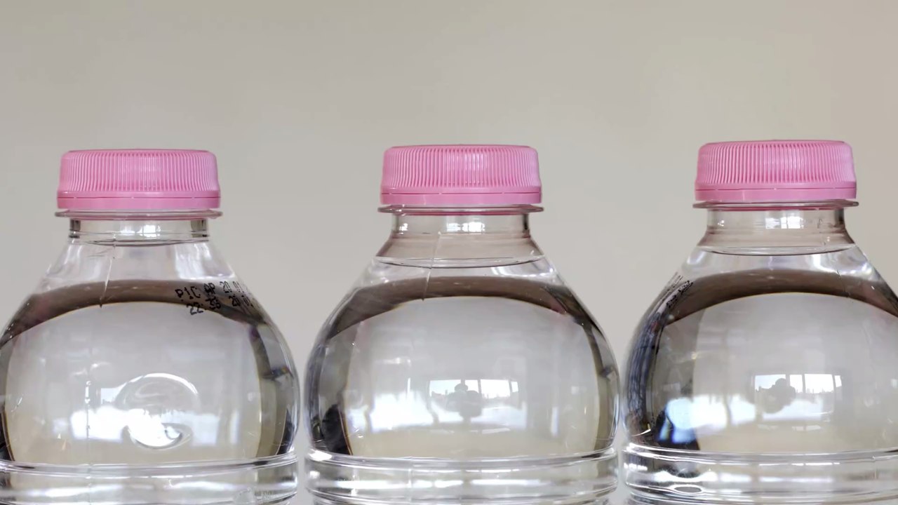 Nicht wiederverwenden: Diese Gefahren lauern in Plastikflaschen