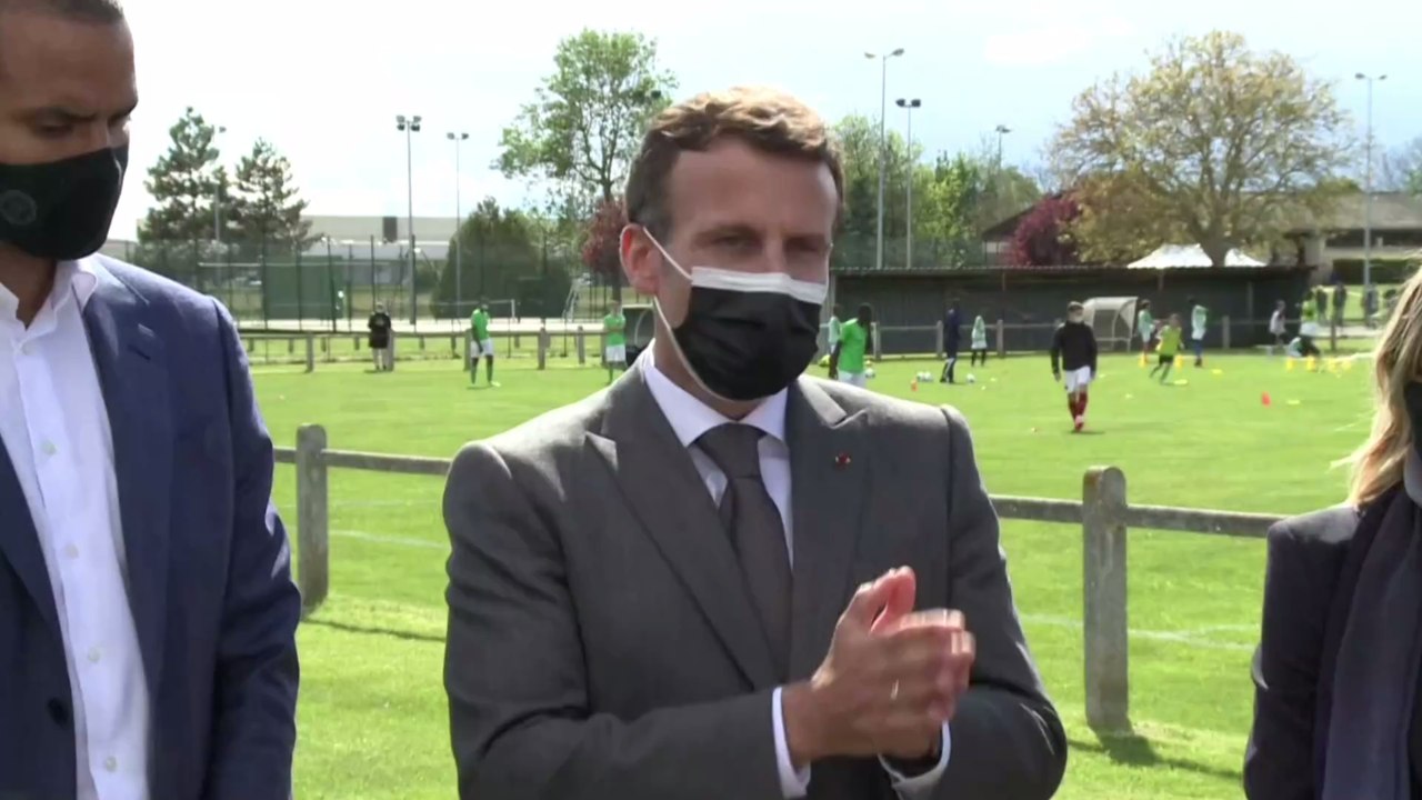 Emmanuel Macron: Unbekannter gibt dem französischen Präsidenten eine Ohrfeige