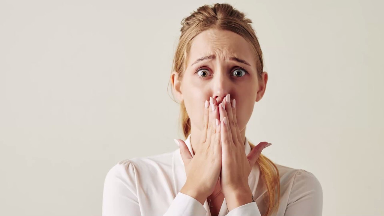 Hundebesitzerin findet Gift im Garten: In Drohschreiben entdeckt sie den schrecklichen Grund