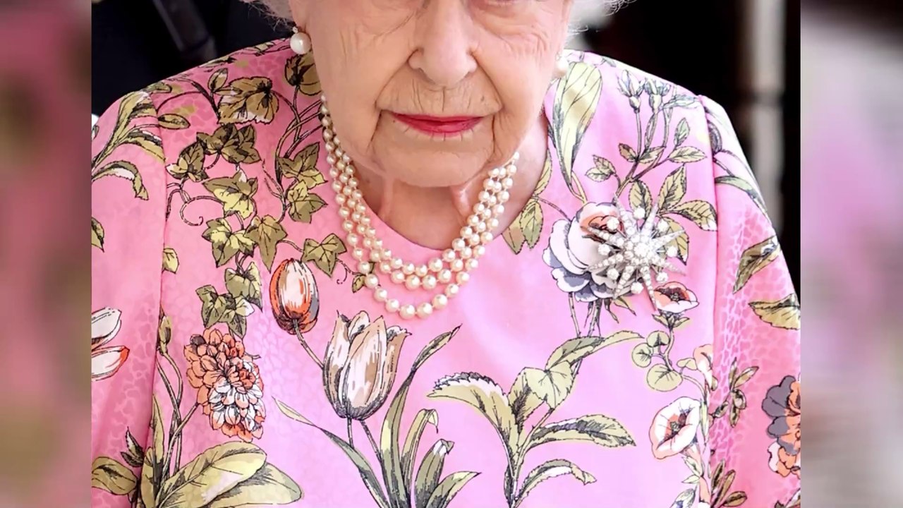 Wegen harry und meghan: die queen bricht mit der wichtigsten royalen tradition!