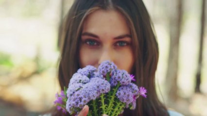 Positive Emotionen & Erinnerungen: 7 Düfte, die deine Stimmung verbessern