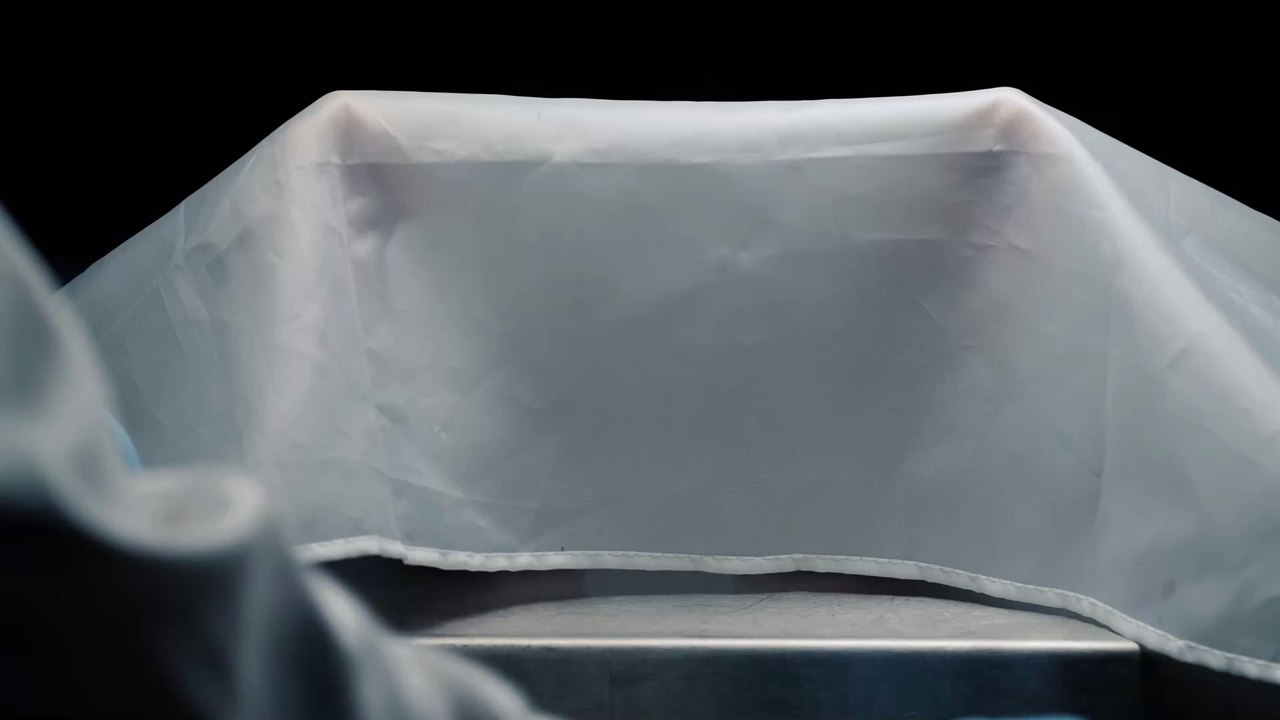 Beruf Leichenschminker: Maskenbildnerin spricht von der ehrenhaften Seite ihres Jobs