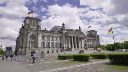 Die Briefwahl hat nicht nur Vorteile: Wer nebenbei wählt, ist leichter beeinflussbar