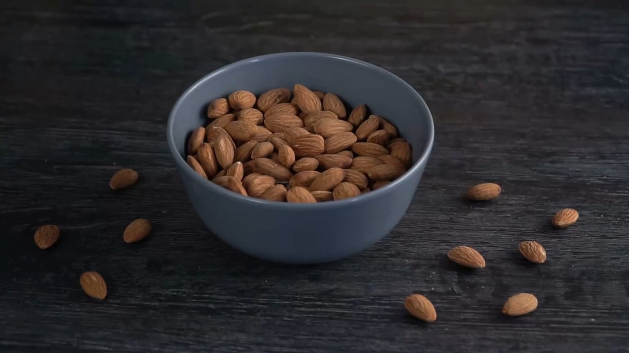 Radioaktives Lebensmittel: Verbraucherzentrale warnt vor Paranüssen