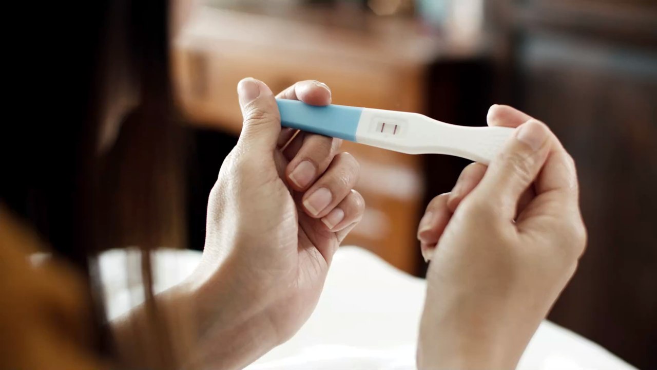 Online-Wunder: Frau wird glückliche Mutter eines eBabys