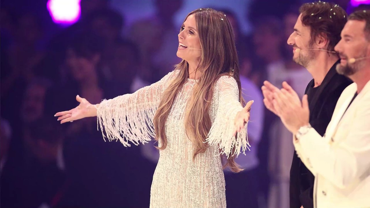 Nicht tom: mit diesem mann kuschelt heidi klum am set von gntm