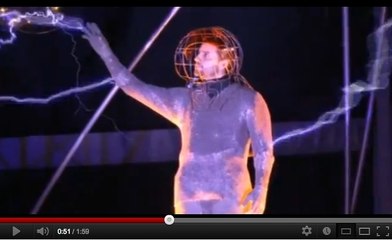 David Blaine, le magicien de l’extrême survit 3 jours au milieu d’une tempête électrique