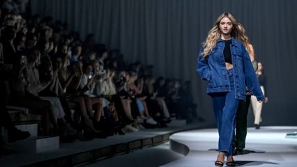 "Krone ans Haare genäht": Leni Klum hatte Angst vor Laufsteg-Debüt