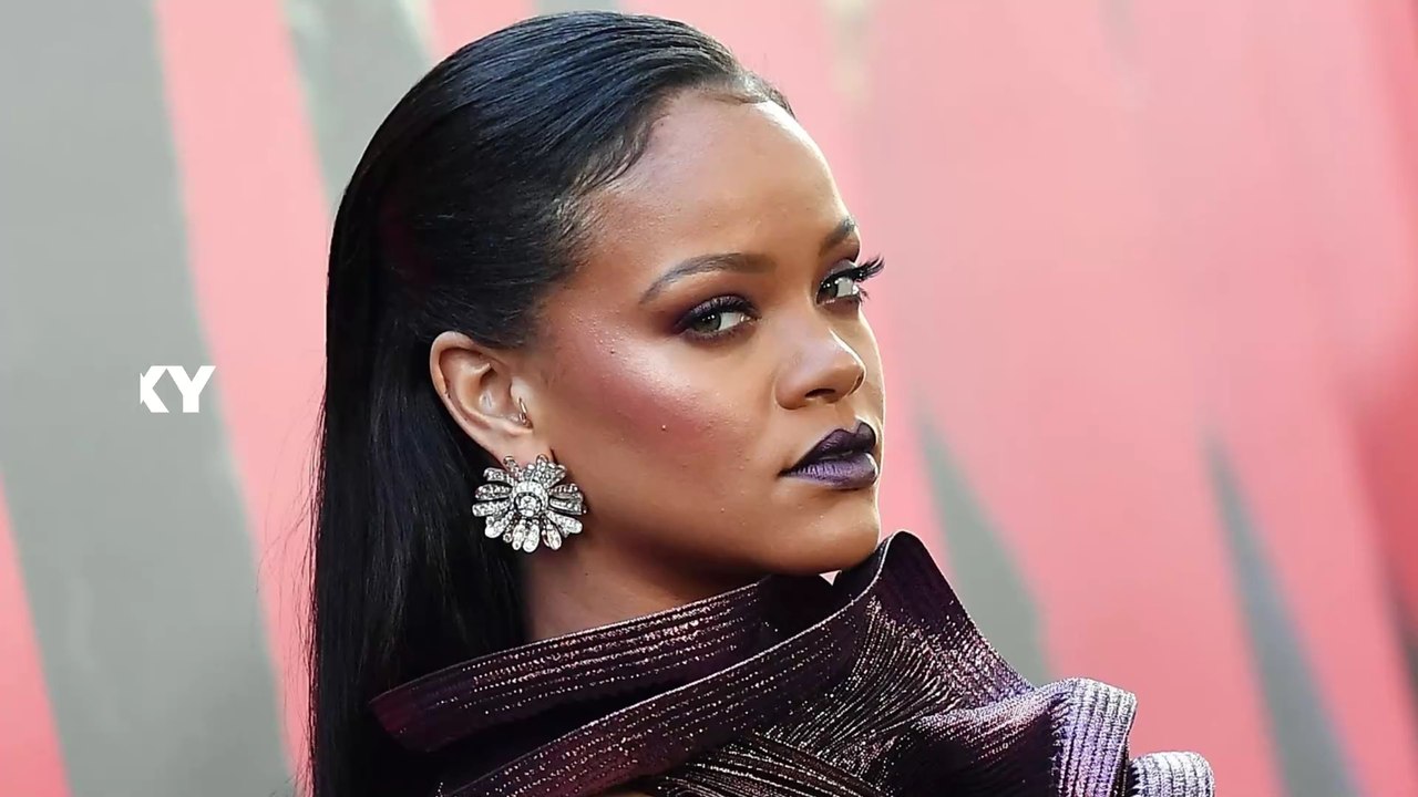 Rihanna: Popo-Blitzer im Pyjama-Look