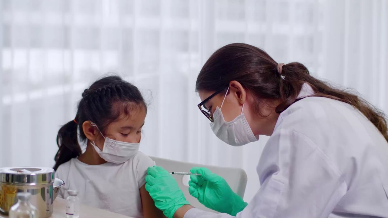 Herzstolpern nach Covid-19-Impfung bei Kindern: Eine Herzmuskelentzündung kann schuld sein