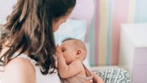 Covid-19: Mutter entdeckt nach positivem Test eine seltsame Veränderung der Muttermilch