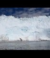 Groenland : des touristes assistent à un mini-tsunami