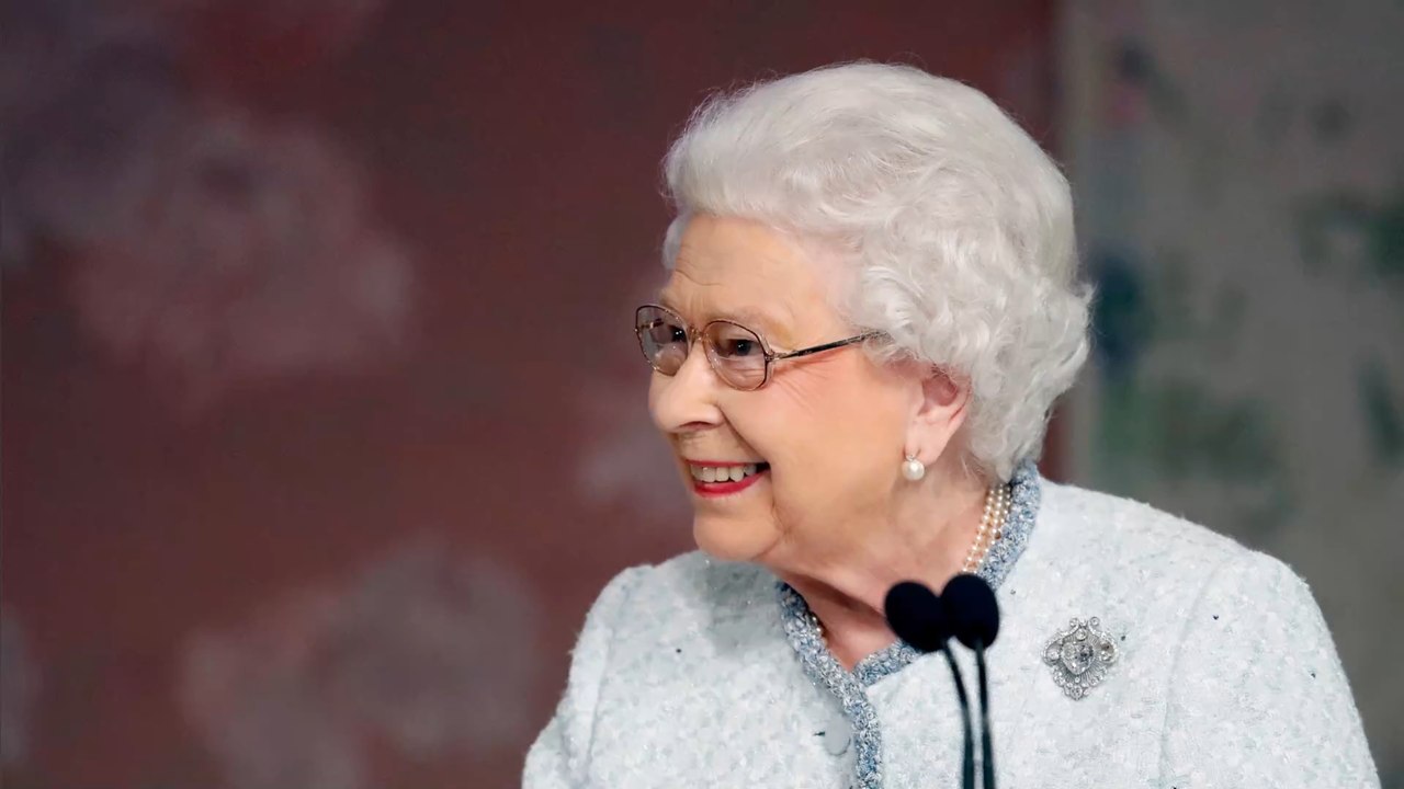 Queen Elizabeth: Vandalismus und fiese Graffiti-Botschaft an Palastmauer