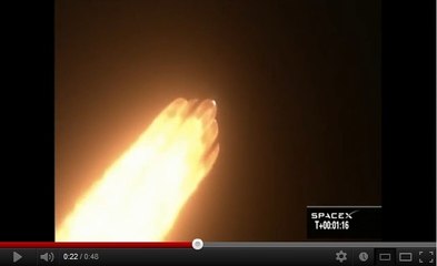 Vidéo : un moteur de la fusée Falcon 9 explose lors du décollage de Dragon