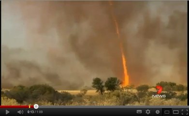 Australie : une spectaculaire tornade de feu capturée en vidéo