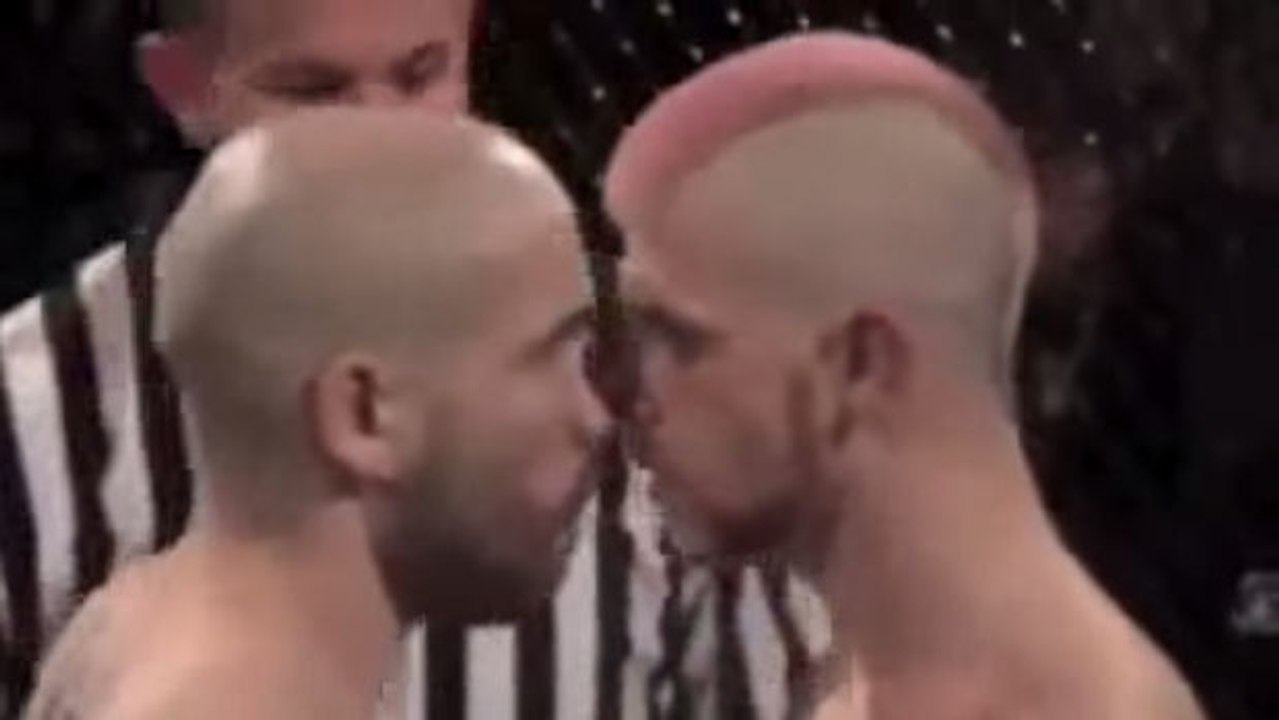 MMA: Er schlägt seinen Gegner K.O. schon vor dem Kampfbeginn