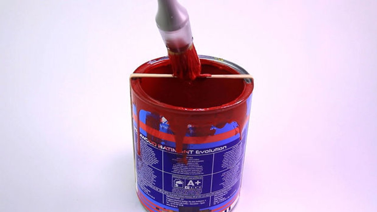 Tipps und Tricks - Episode 2: Wie hinterlässt man beim Streichen keine Farbe am Eimer?