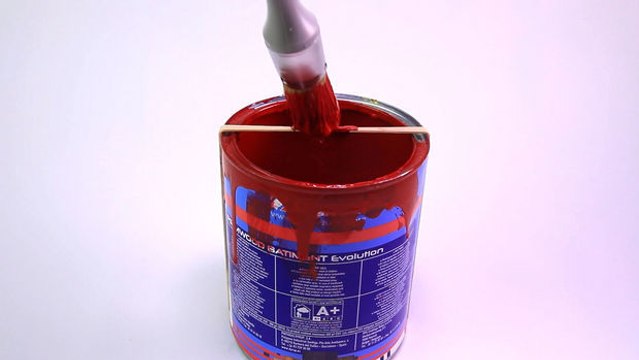 Tipps und Tricks - Episode 2: Wie hinterlässt man beim Streichen keine Farbe am Eimer?