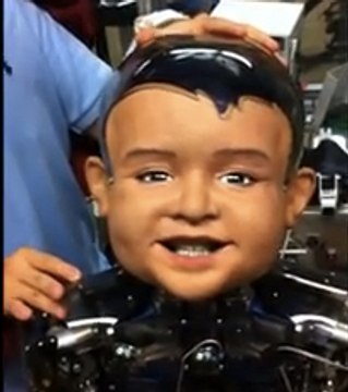 Découvrez Diego-san, le bébé-robot aux mille et une expressions