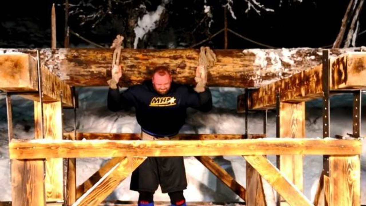 Der 'Berg' von Game of Thrones trägt 640 Kg und schlägt einen Wikinger-Rekord!