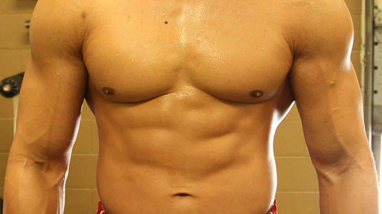 Für Anfänger: Ein 5-Minuten-Training für stärkere Brustmuskeln