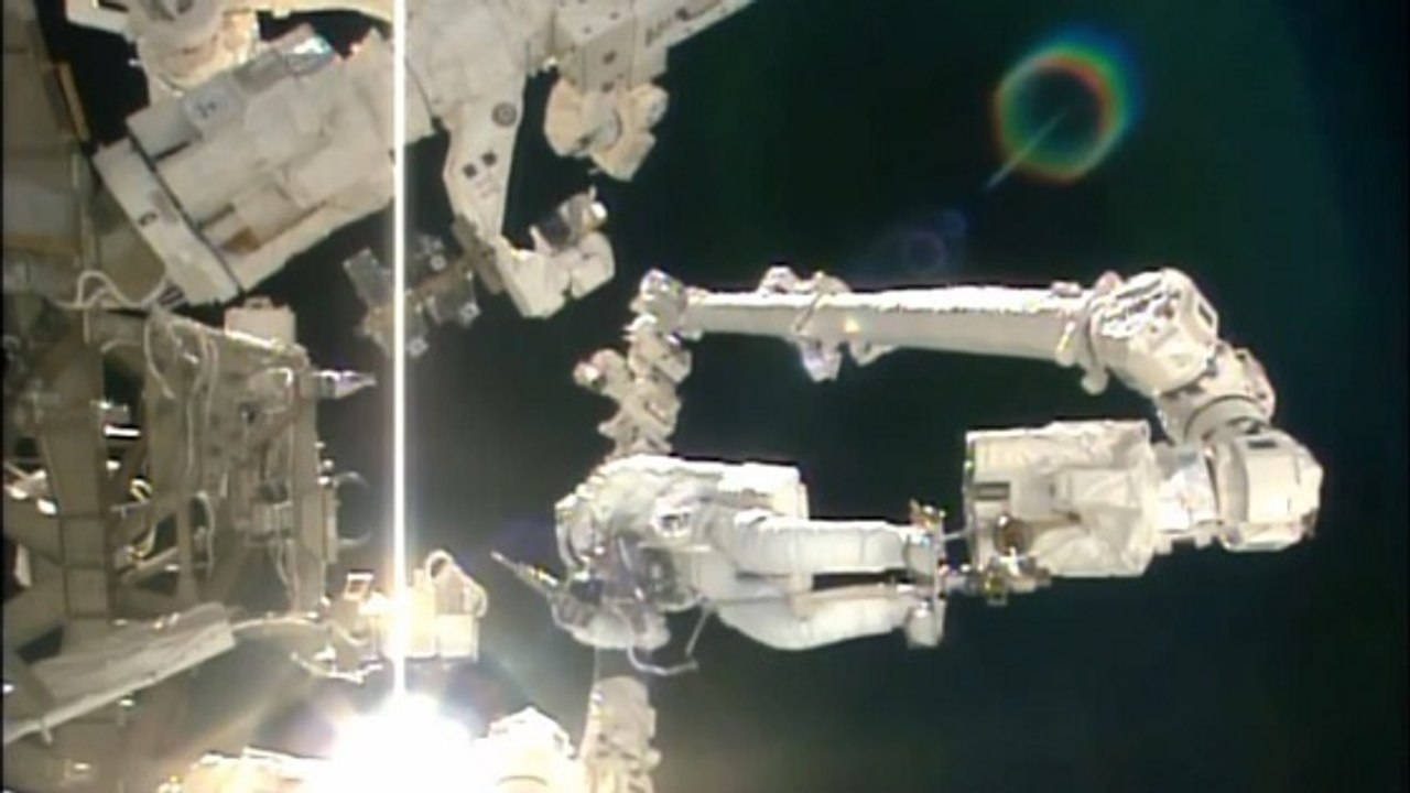 Deux astronautes de l'ISS terminent une sortie de 6 heures dans l'espace