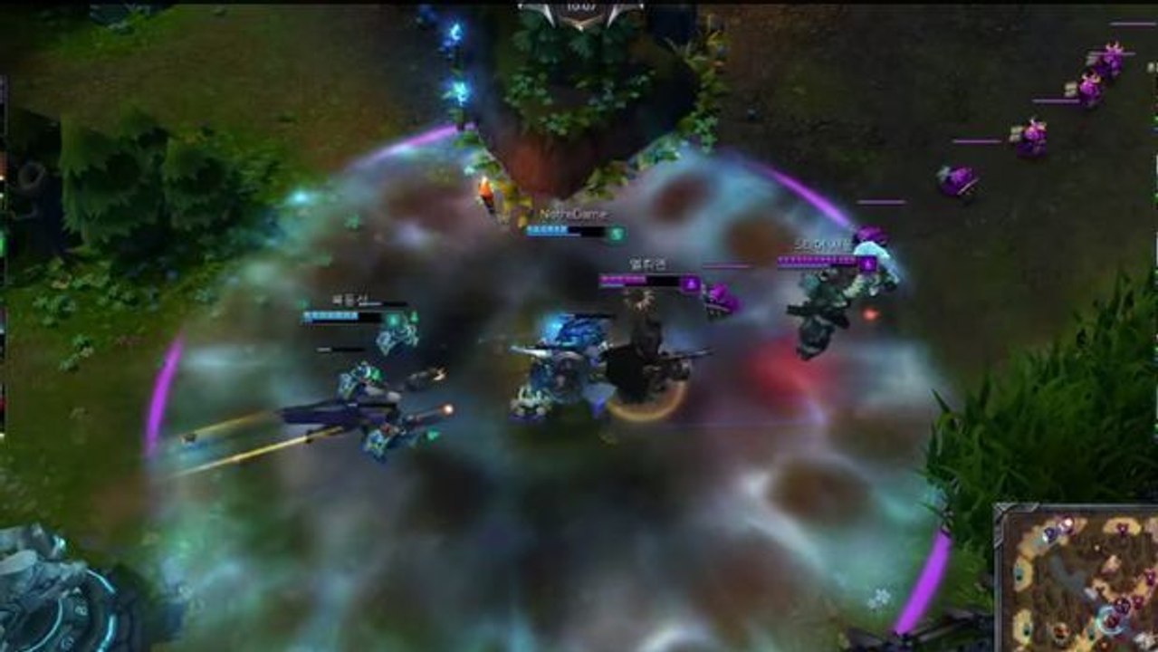 League of Legends: Wenn Thresh sich für Superman hält