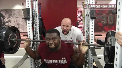 Das monströse Training der American-Football-Spieler von South Carolina