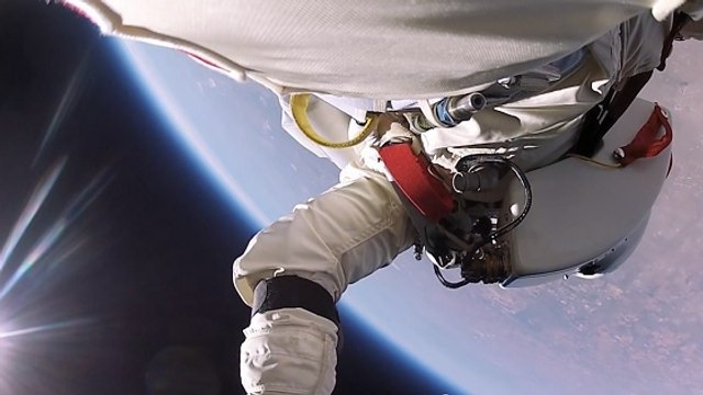 Felix Baumgartner : une vidéo à couper le souffle de la chute libre de l'Autrichien