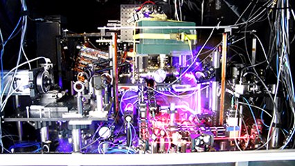 Horloge atomique : un nouveau modèle pour les 5 milliards d'années à venir !