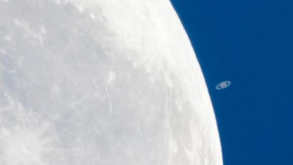 La Lune avait rendez-vous avec Saturne