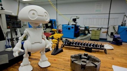 Intel veut démocratiser la robotique grâce à un robot low-cost à imprimer en 3D