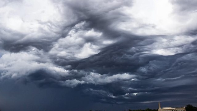 Nuage : les ondulations rares et fascinantes d’un Undulatus asperatus filmé aux Etats-Unis
