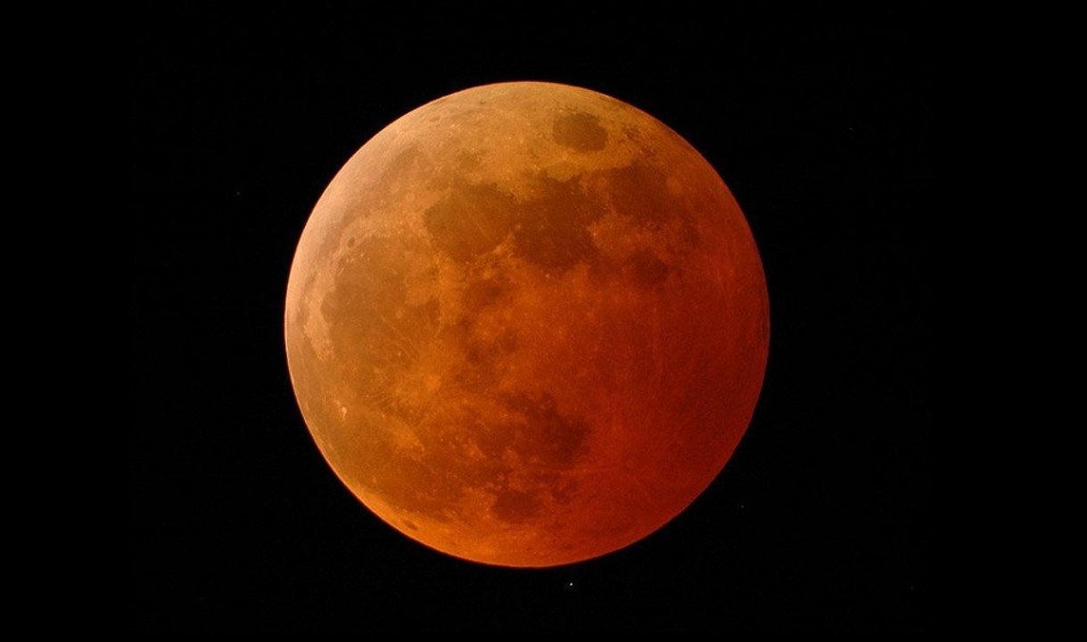 Eclipse totale de Lune : ne manquez pas la "Lune de sang" de mercredi