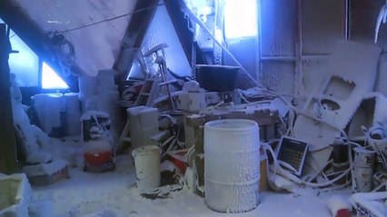 Les impressionnantes images de la violente tempête de neige qui a frappé l'Islande