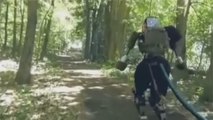 Atlas, l'incroyable robot humanoïde de Google fait ses premières promenades en forêt