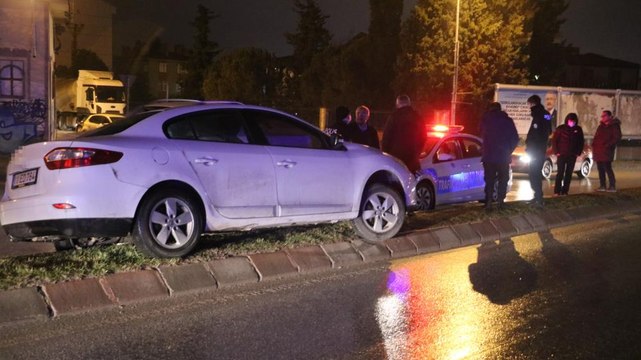 Ters yöne giren alkollü sürücü karşı yönden gelen başka bir alkolü sürücüye çarptı