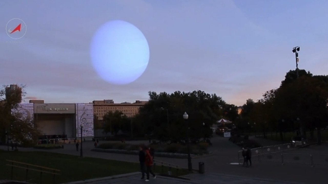 A quoi ressemblerait le ciel si la Lune était remplacée par les planètes du Système solaire ?