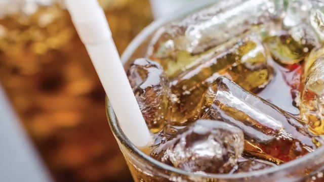 Pourquoi il ne faut pas mélanger alcool et boissons énergisantes