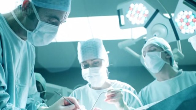 Greffer une tête sur un autre corps ? Un chirurgien pense en être capable